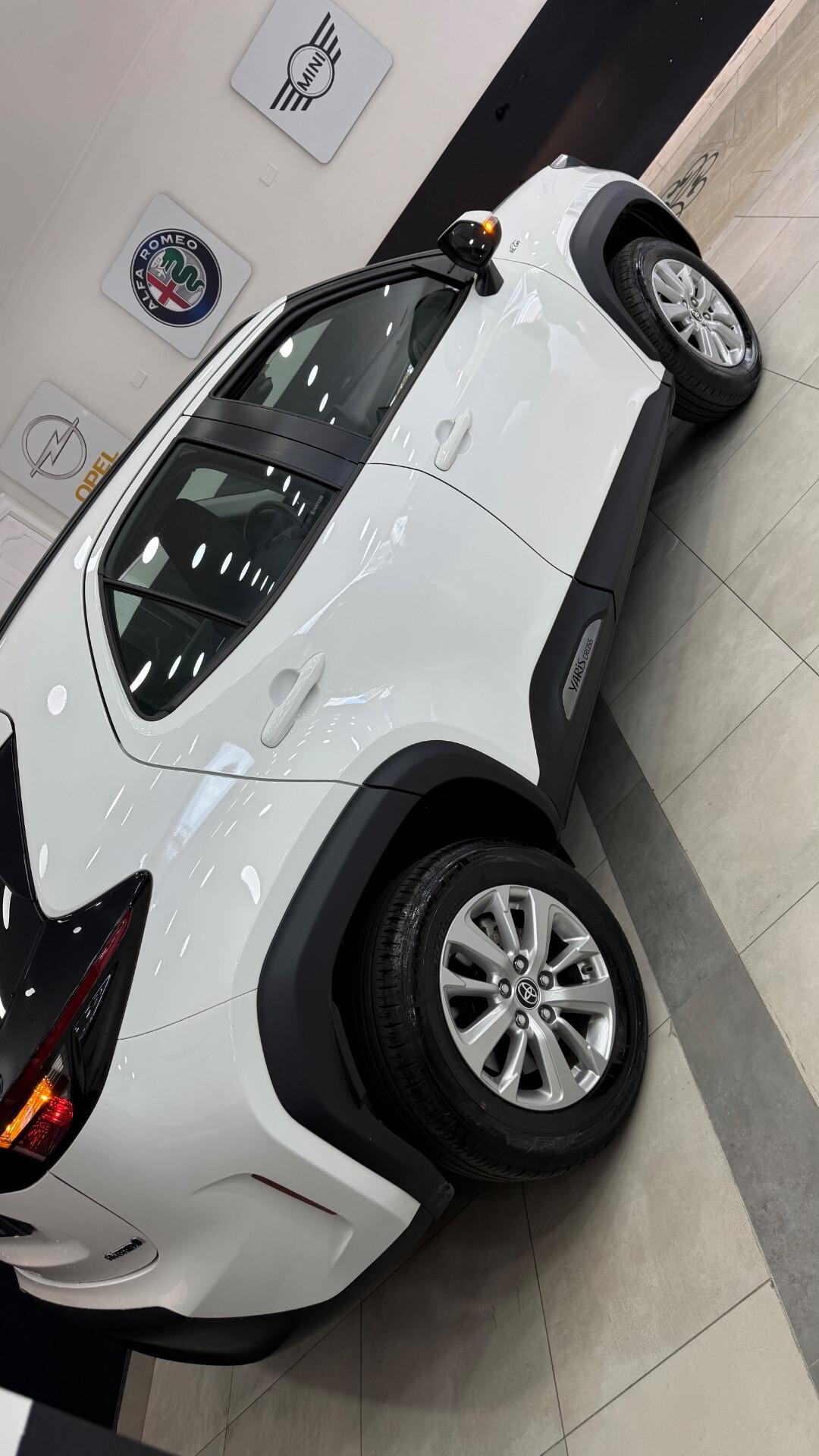 Toyota Yaris Cross 1.5 Hybrid 5p. E-CVT Business