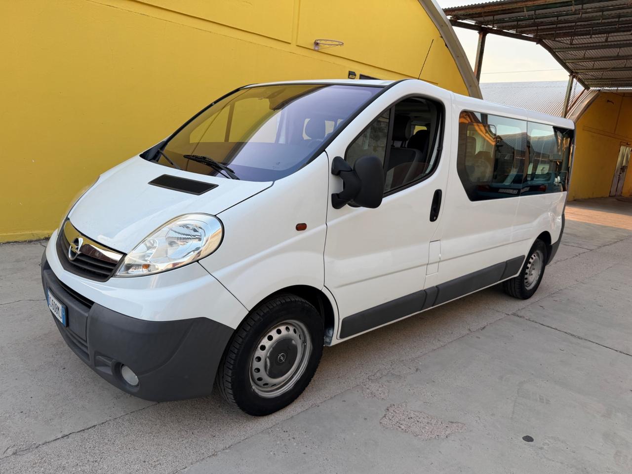Opel Vivaro 2.5 CDTI 9 posti Clima - 2009