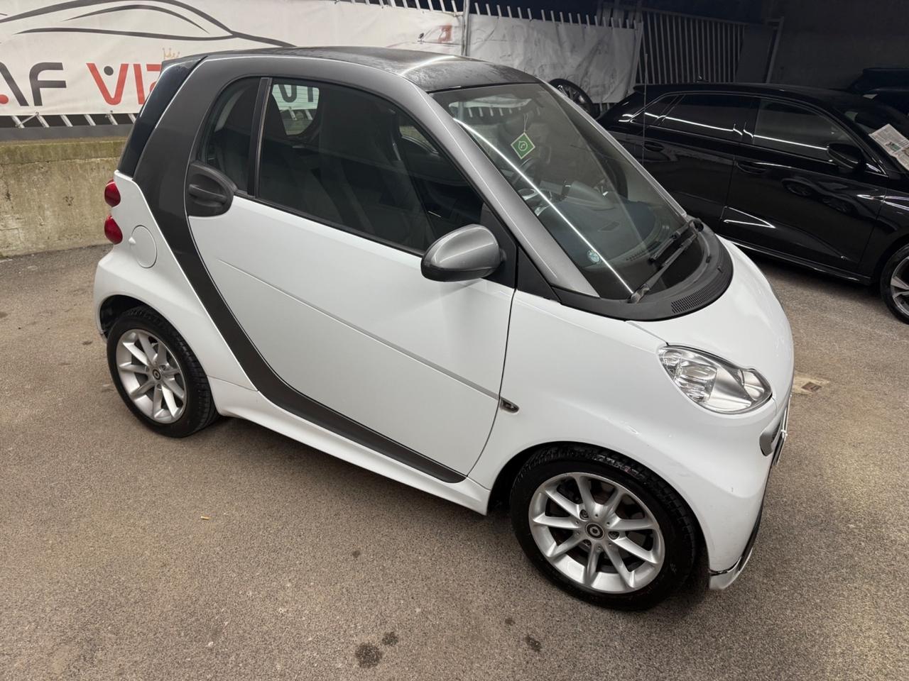 Smart ForTwo 1000 52 kW MHD coupé passion