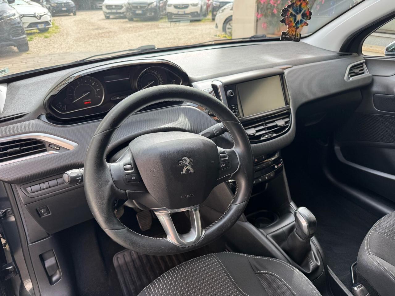 PEUGEOT 208 PureTech 82 3 porte Allure