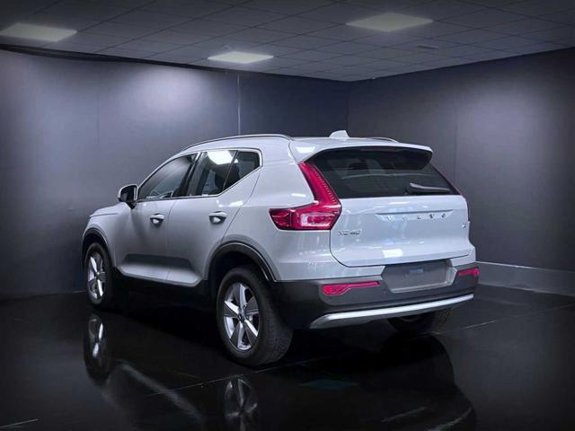 VOLVO XC40 T2 automatico Essential Prezzo REALE