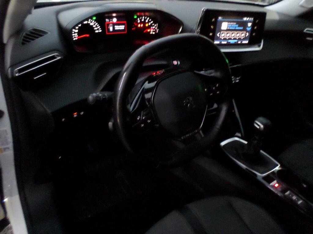 Peugeot 2008 BlueHDi 130 S&S EAT8 Allure