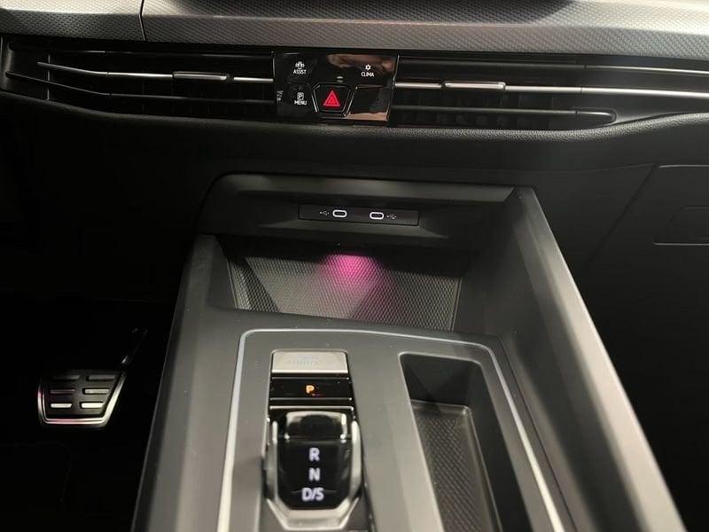 Volkswagen Golf 8.5 1.5 eTSI 115 CV DSG GOAL LED CAMERA 16" Carplay