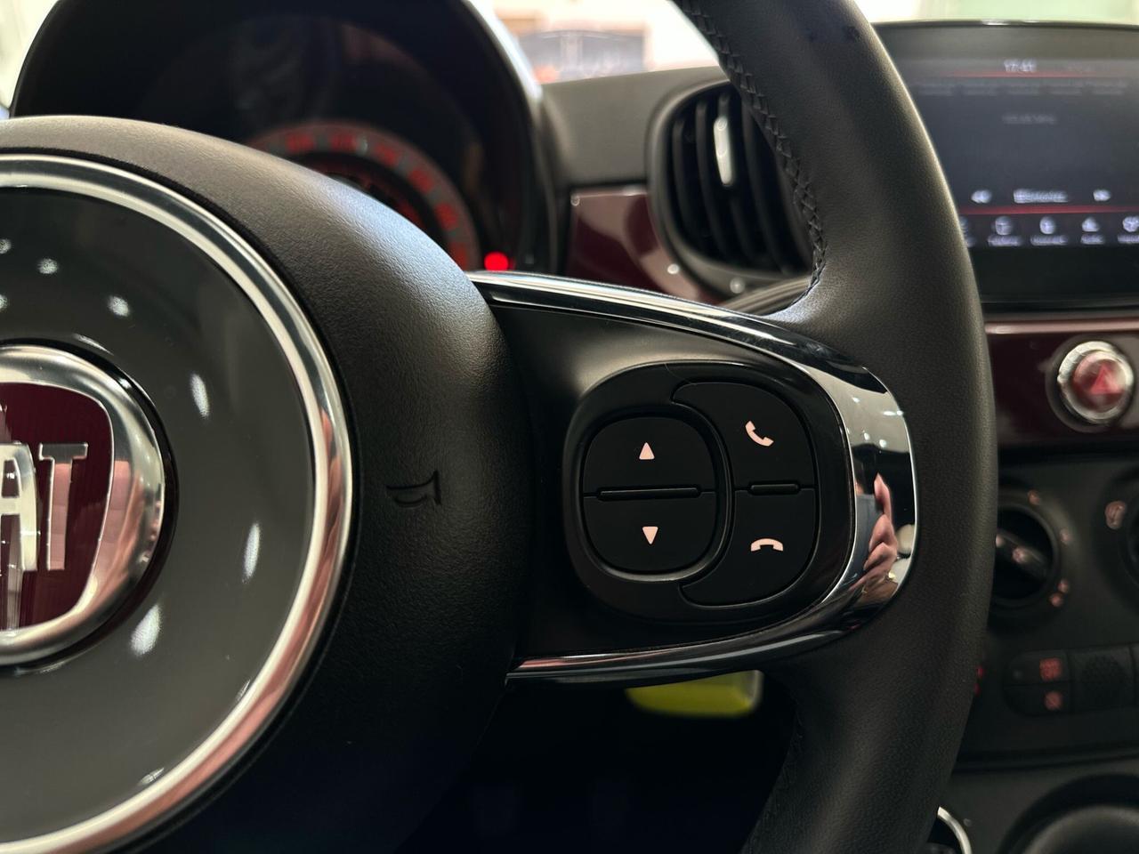 Fiat 500 1.0 hybrid Dolcevita 70cv