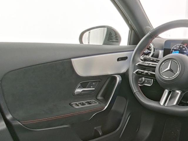 MERCEDES-BENZ A 200 Automatic AMG Line Advanced Plus