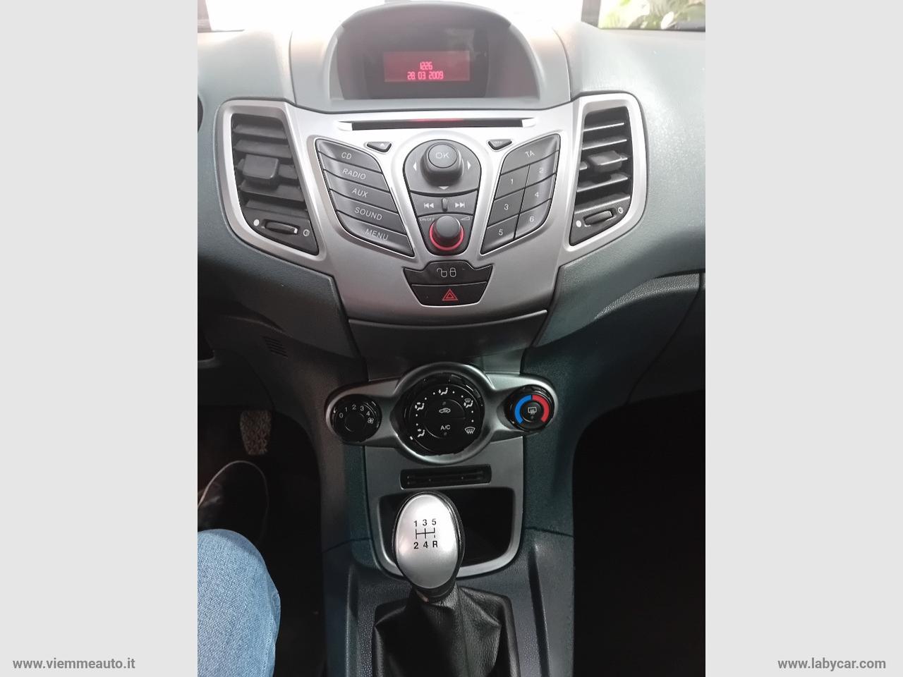 FORD Fiesta 1.6 TDCi 90 CV 5p. Titanium