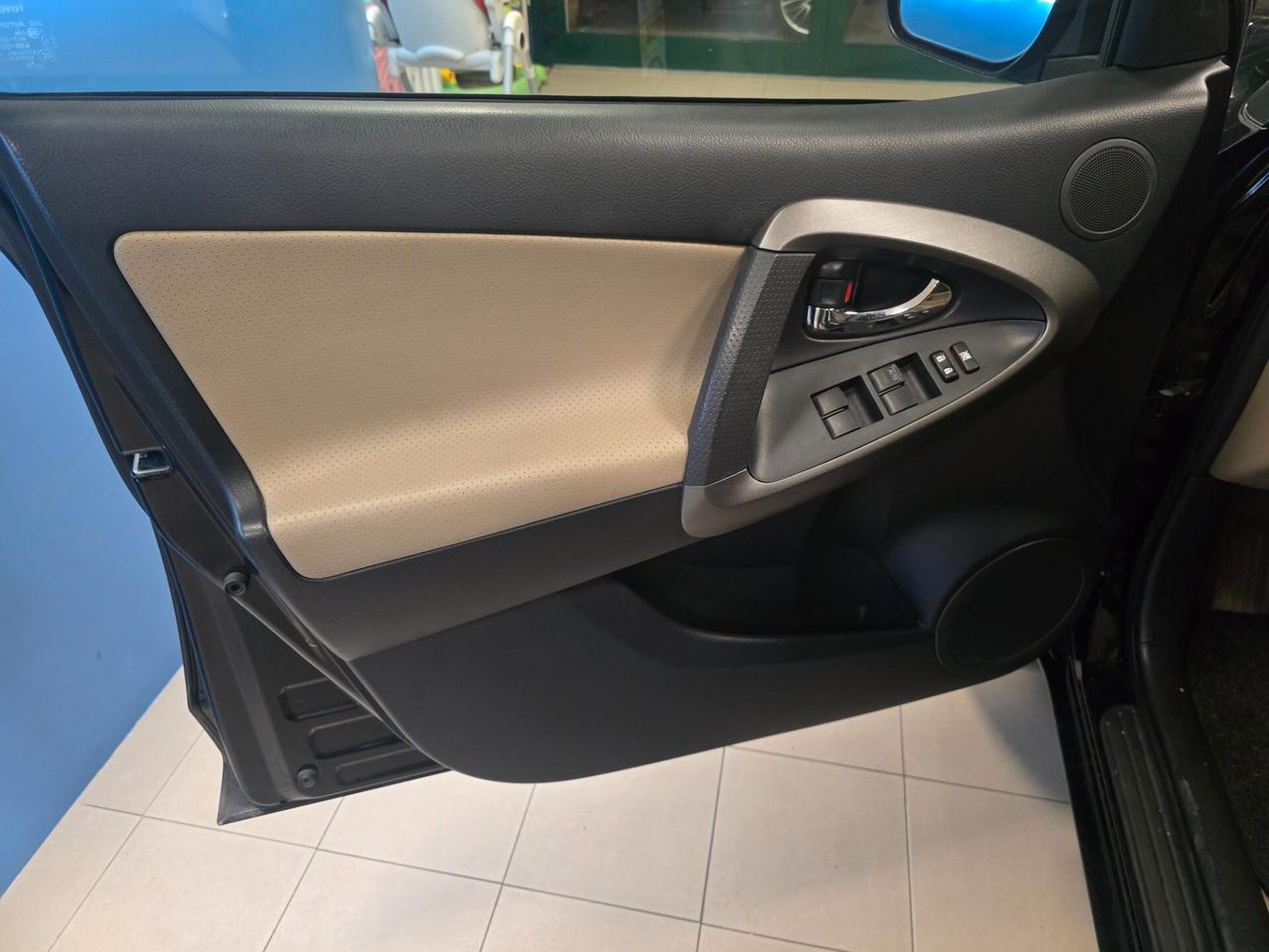 Toyota RAV 4 RAV4 Crossover 2.2 D-4D 150 CV DPF Luxury