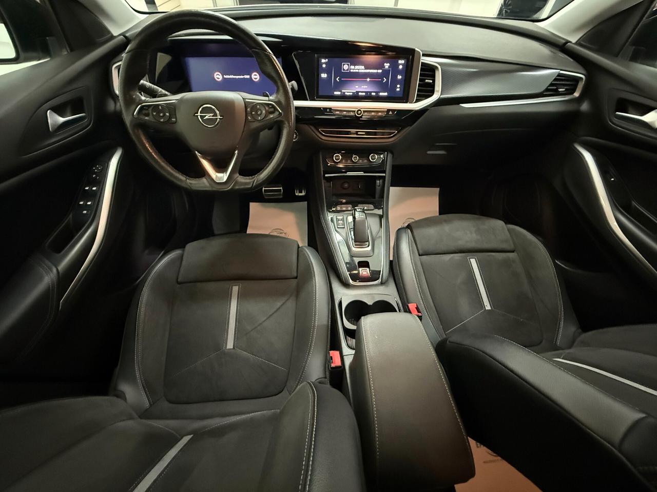 Opel Grandland 1.6 Plug-in Hybrid 300 CV GSe
