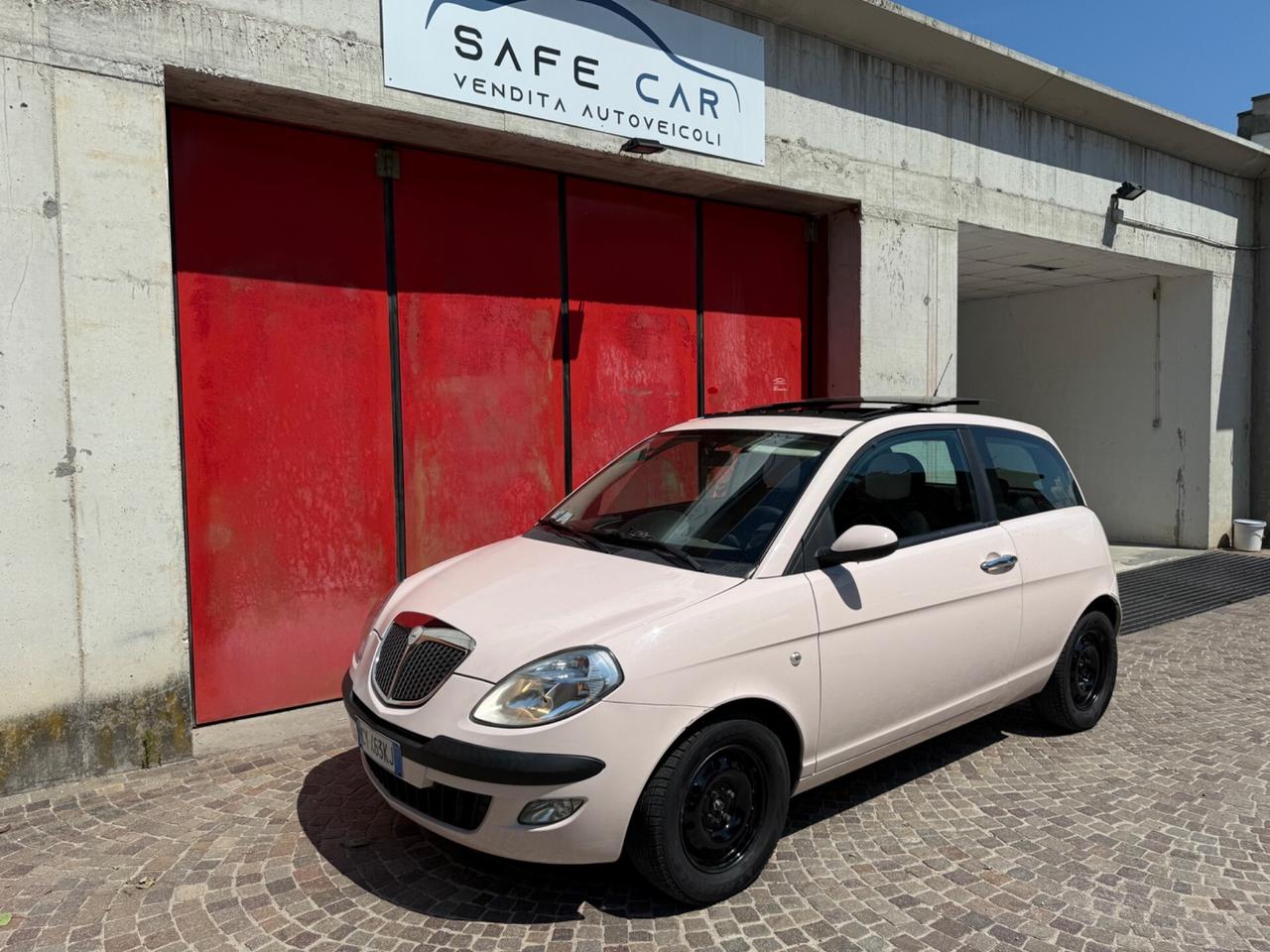 LANCIA Y YPSILON 1.2 16V NEOPATENTATI TETTO APRIBILE