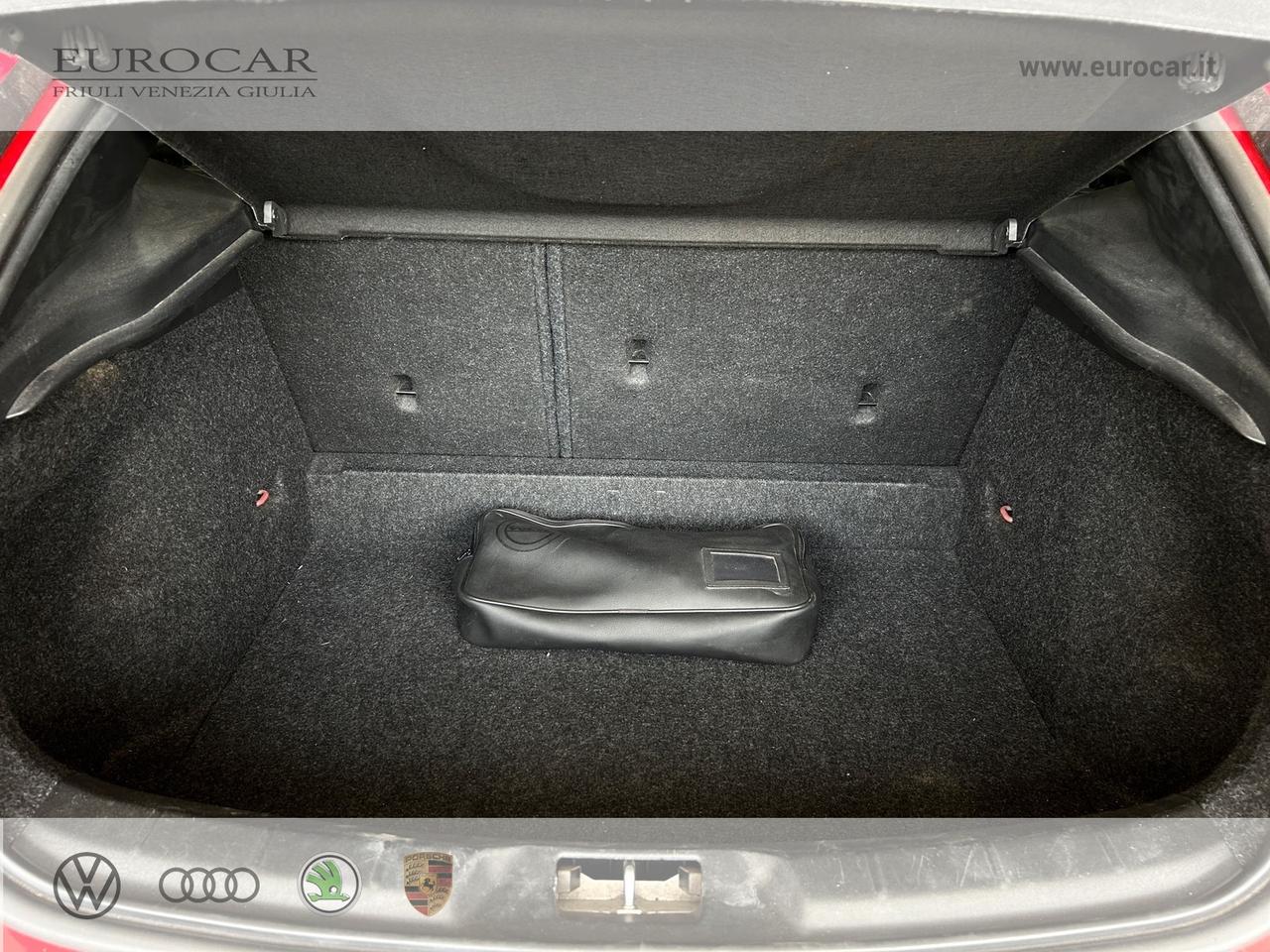 Volvo V40 2.0 d2 r-design