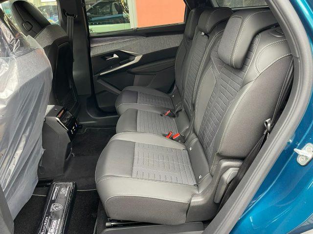 PEUGEOT 5008 Hybrid 1.2 145 e-DCS6 GT km0