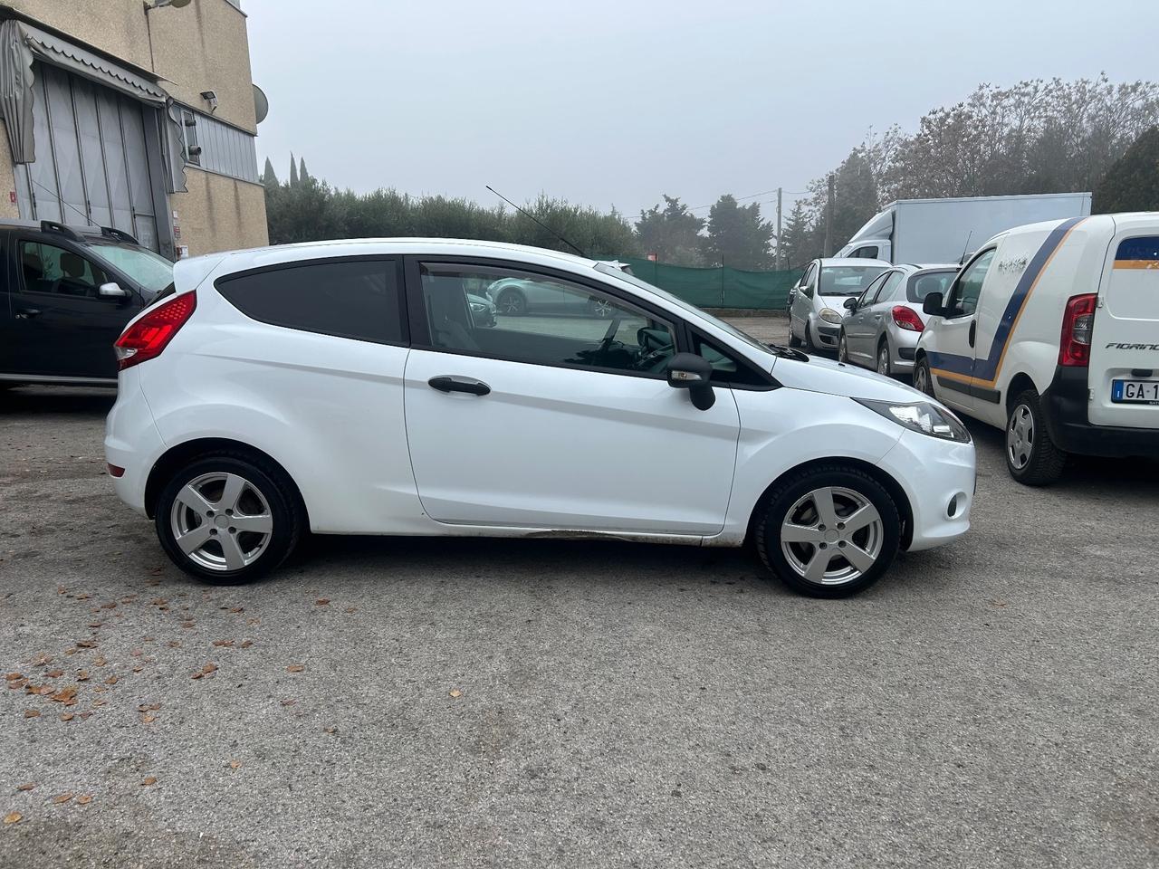 Ford Fiesta 1.4 TDCi 68CV 3 porte Van N1