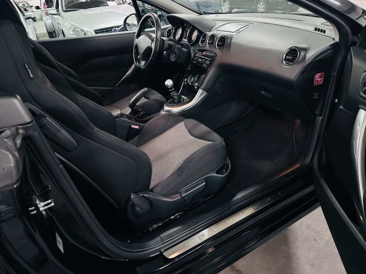 Peugeot 308 1.6 VTi 120CV CC Féline