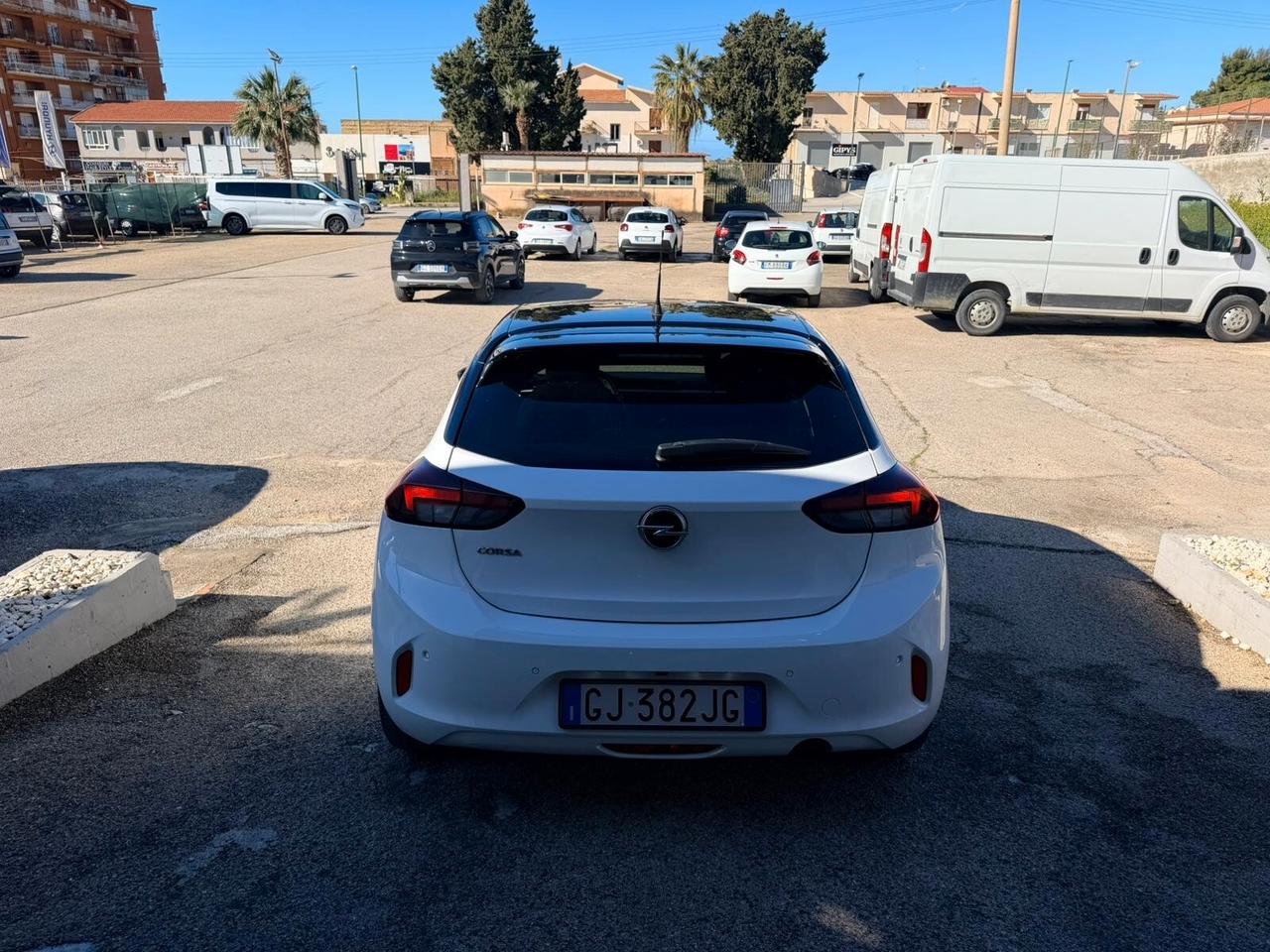 Opel Corsa 1.2 Blitz Edition