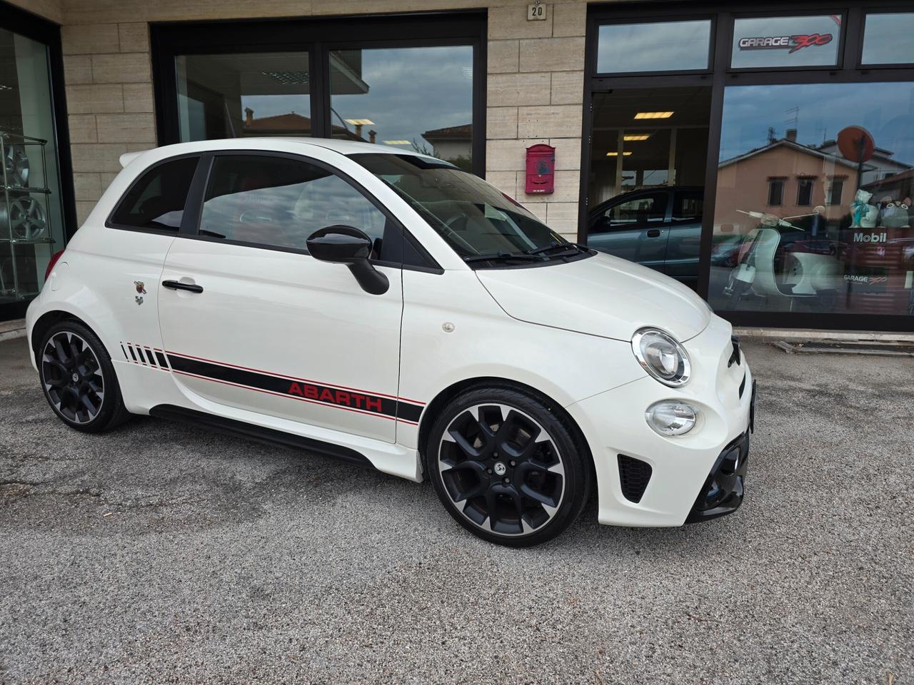 Abarth 595 1.4 Turbo T-Jet 165 CV Turismo