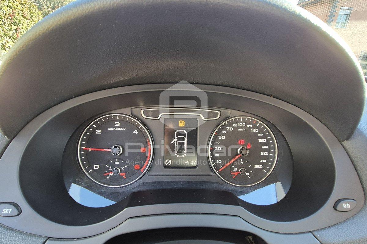 AUDI Q3 2.0 TDI quattro S tronic