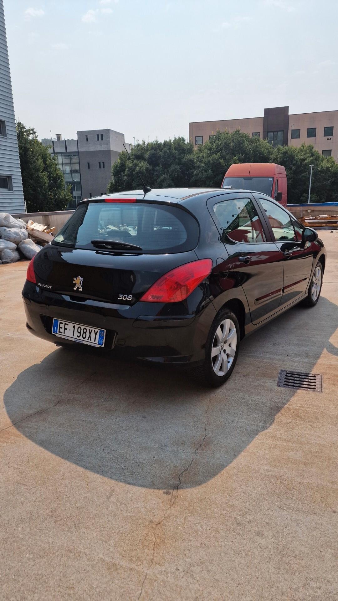 Peugeot 308 1.6 VTi 120CV 5p. Active