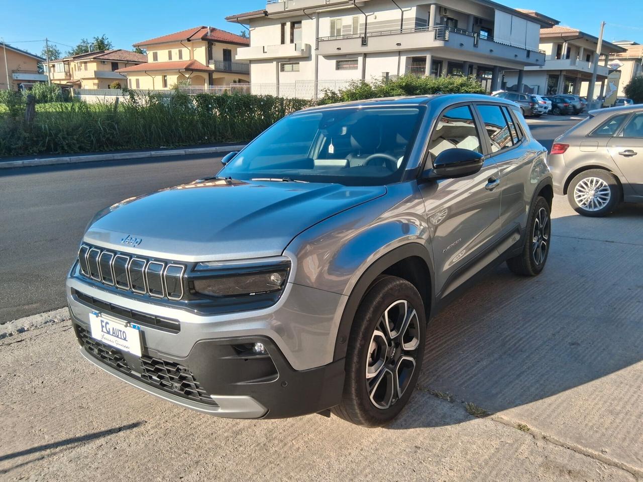 Jeep Avenger 1.2 Turbo 110 CV MHEV Summit