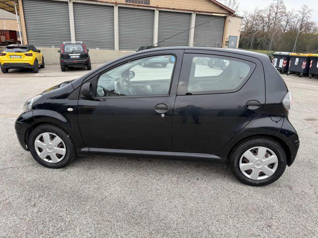 TOYOTA Aygo 1.0 12V VVT-i 5p Deep Ocean Connect Bellissima