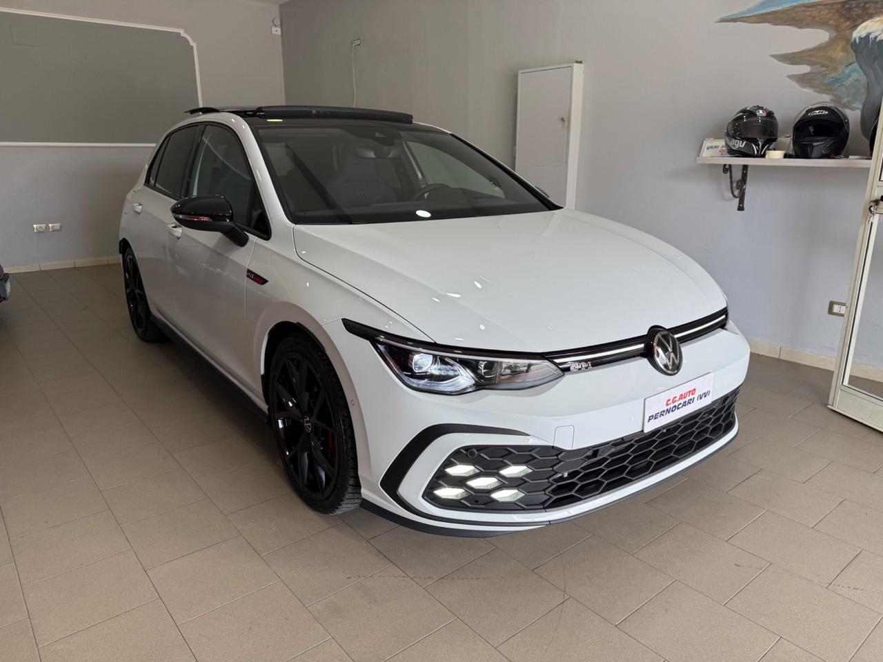 Volkswagen Golf GTI Golf 2.0 TSI GTI DSG