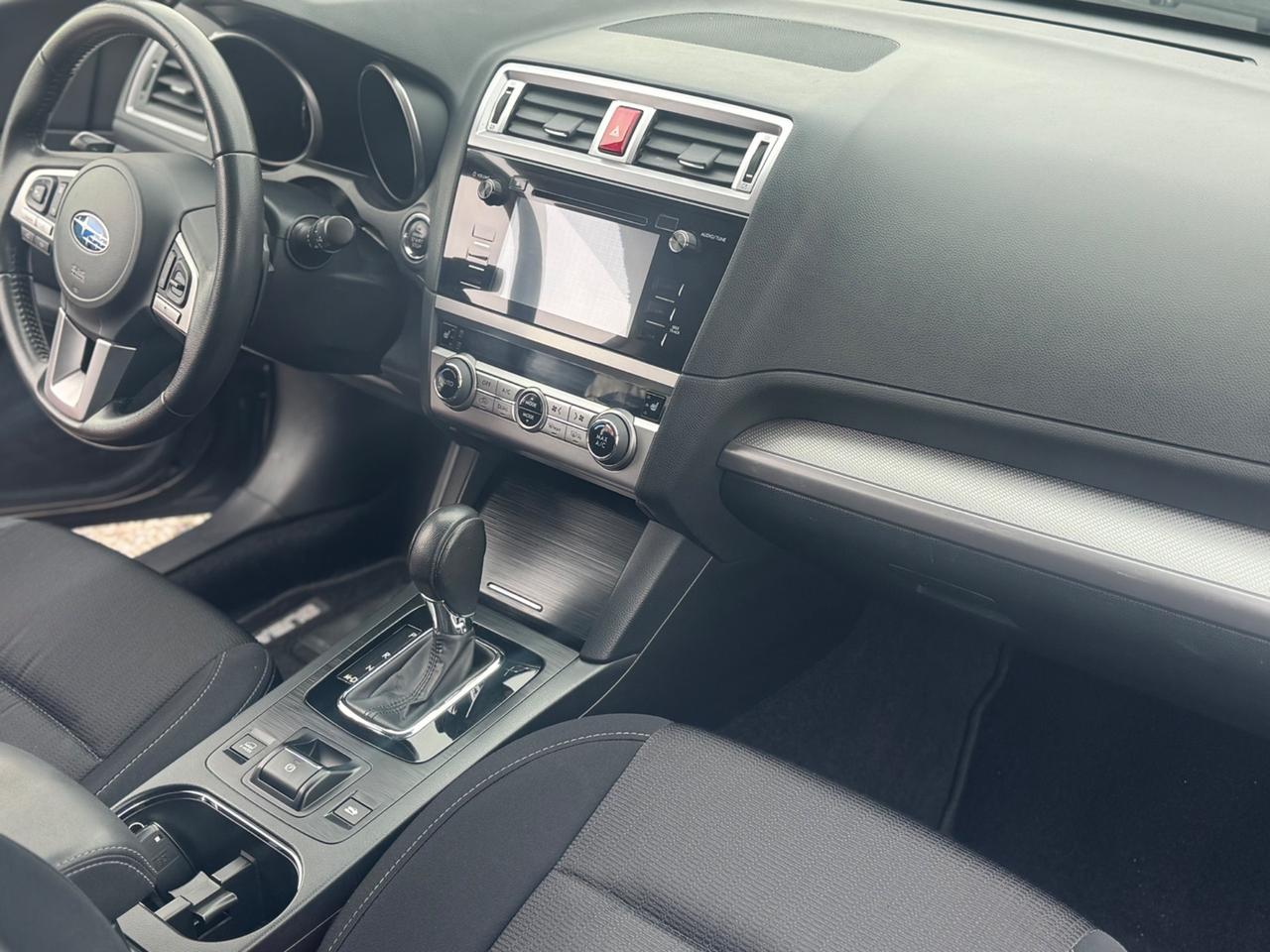 Subaru OUTBACK 2.0d Automatico Euro 6!