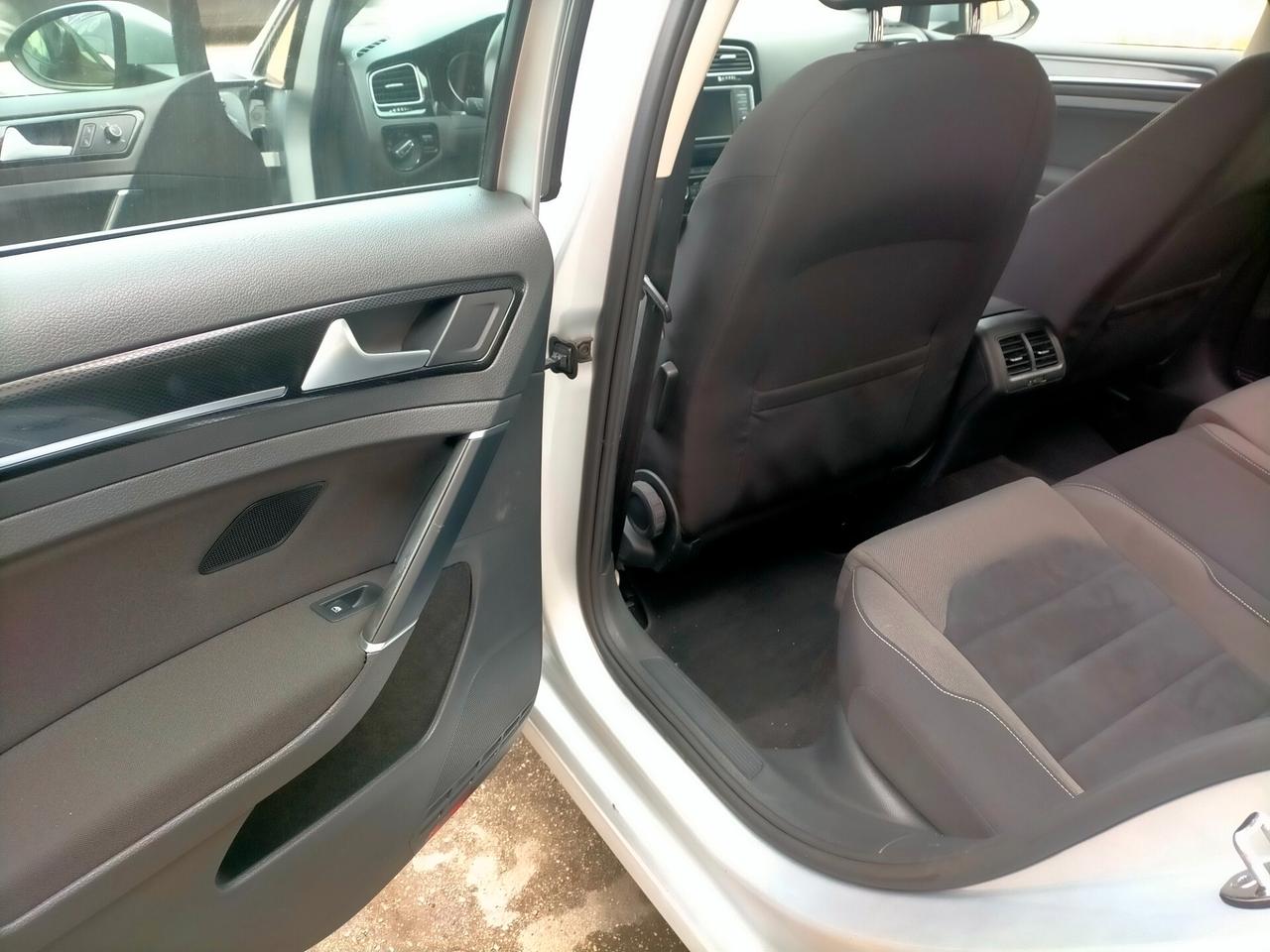 Volkswagen Golf 1.6 TDI 110 CV DSG 5p. Highline BlueMotion Technology