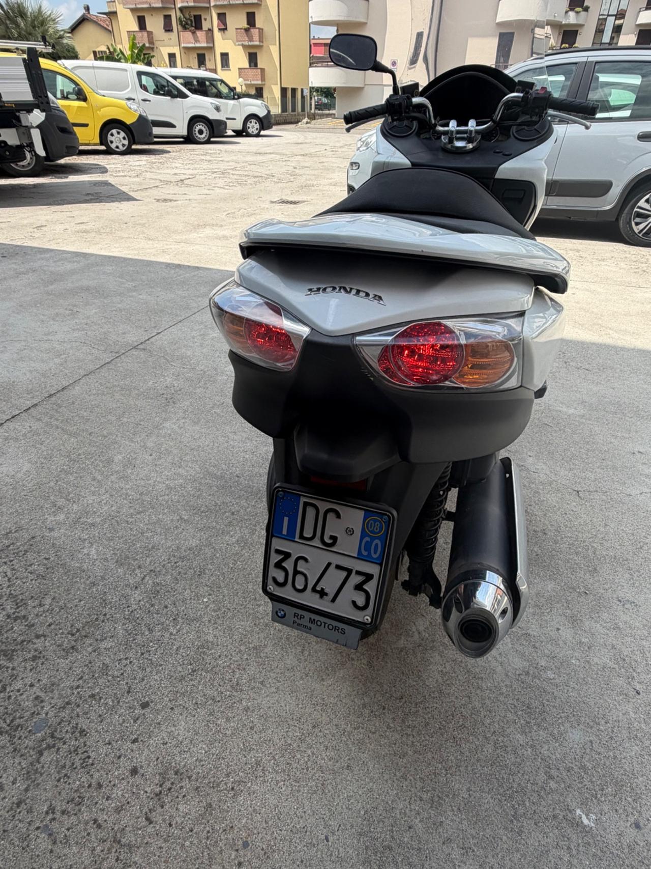 Honda Forza 250 X
