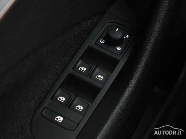 SKODA Kamiq 1.0 G-Tec Style Led adattivi, Navi, Retrocam, ACC