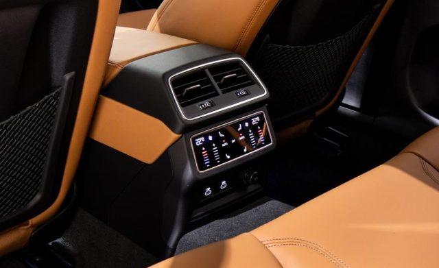 AUDI RS6 Avant 4.0 TFSI V8 quattro tiptronic Performance