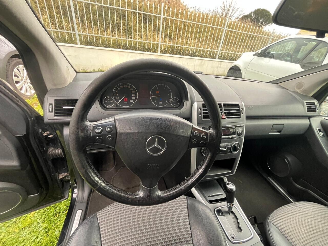 MERCEDES-BENZ A 200 CDI AVANTGARDE