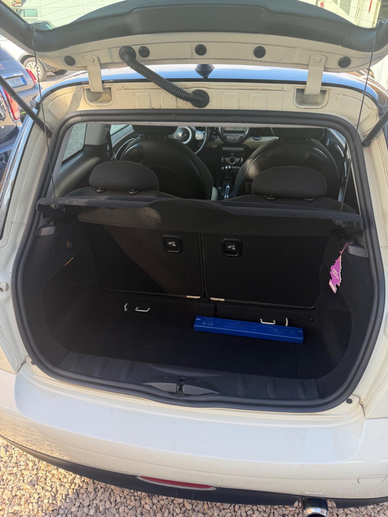 Mini 1.6 16V Cooper D