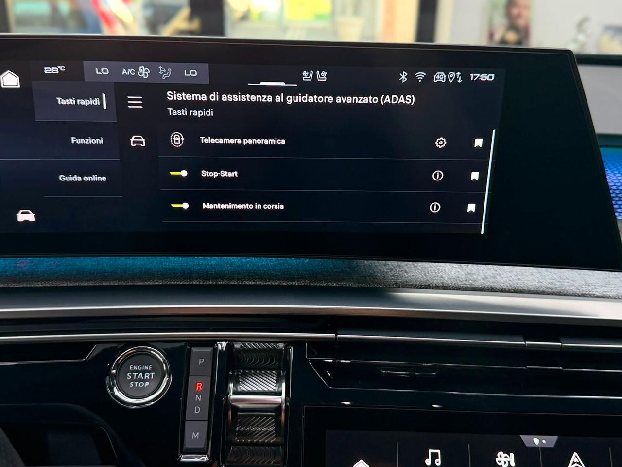 Peugeot 3008 1.2 Benzina Hybrid 136 e-DCS 6 GT