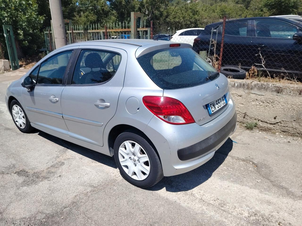 Peugeot 207 1.4 8V 75CV 5p. Energie ECO GPL