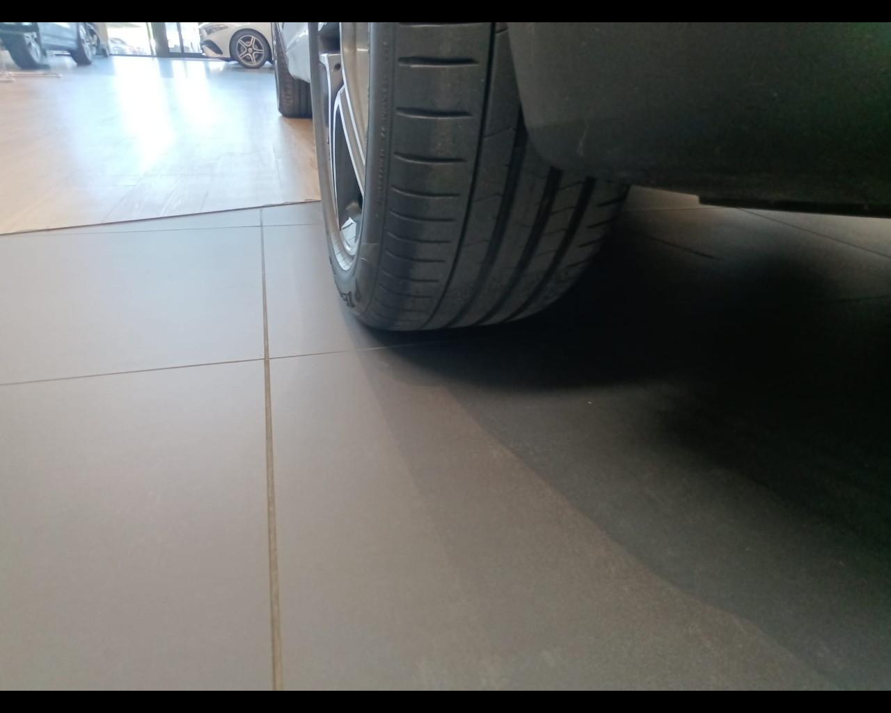 Mercedes-Benz GLB - X247 2023 - GLB 200 d AMG Line Premium auto