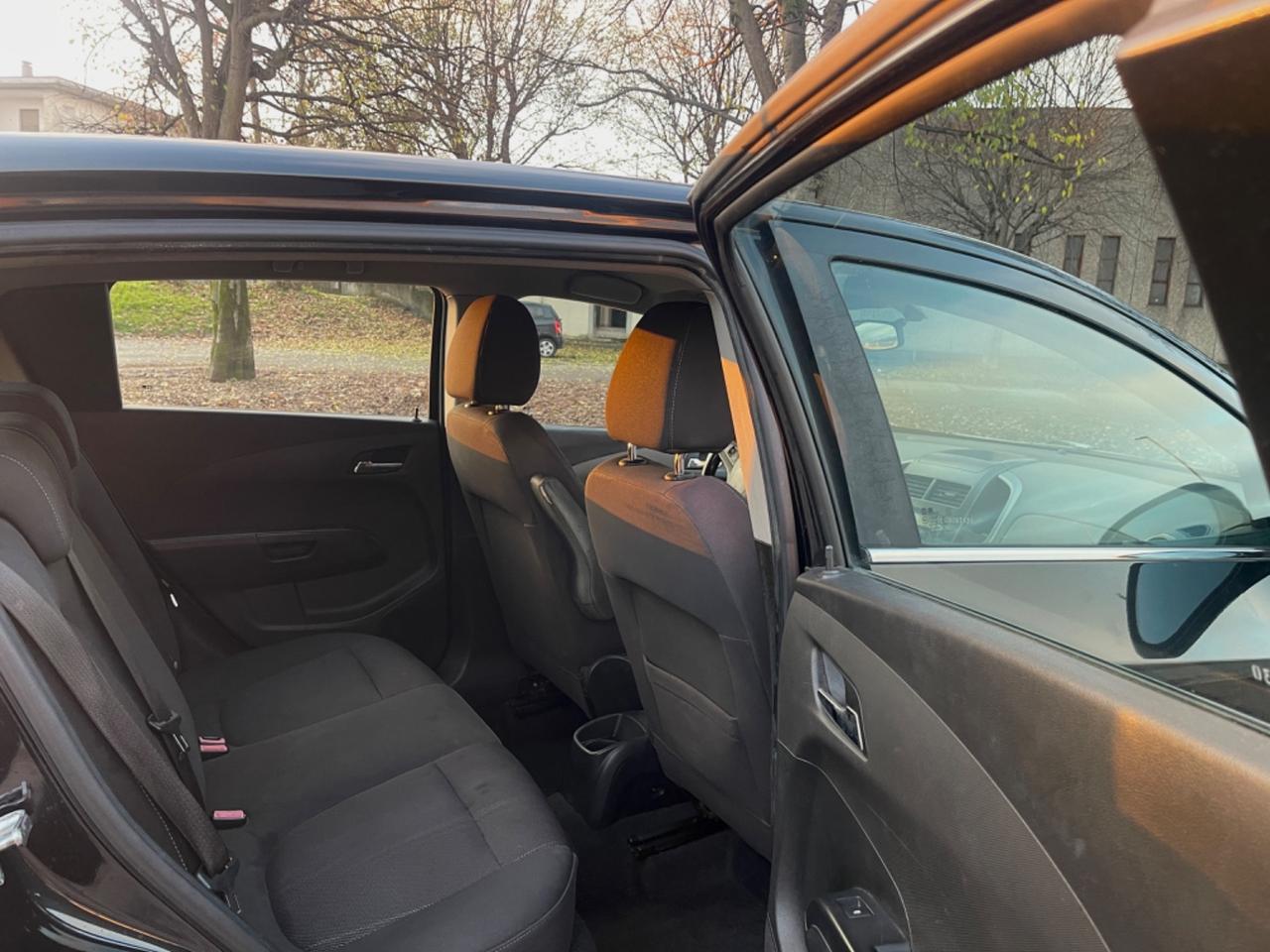 Chevrolet Aveo 1.2 86CV 5 porte LTZ GPL neopatentati 2012