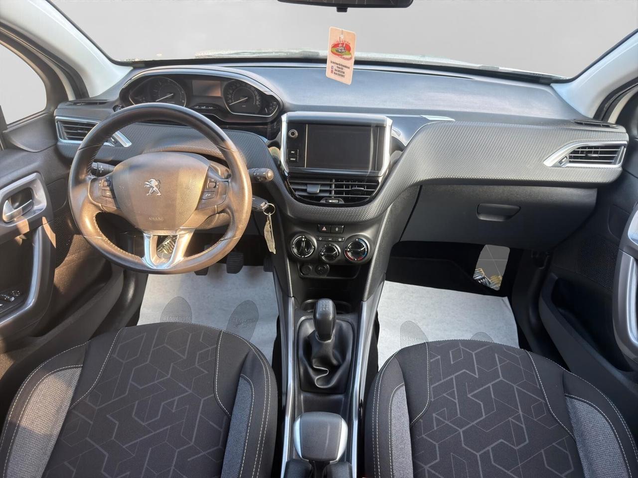 Peugeot 2008 1.6 BlueHDi 100 Active pack