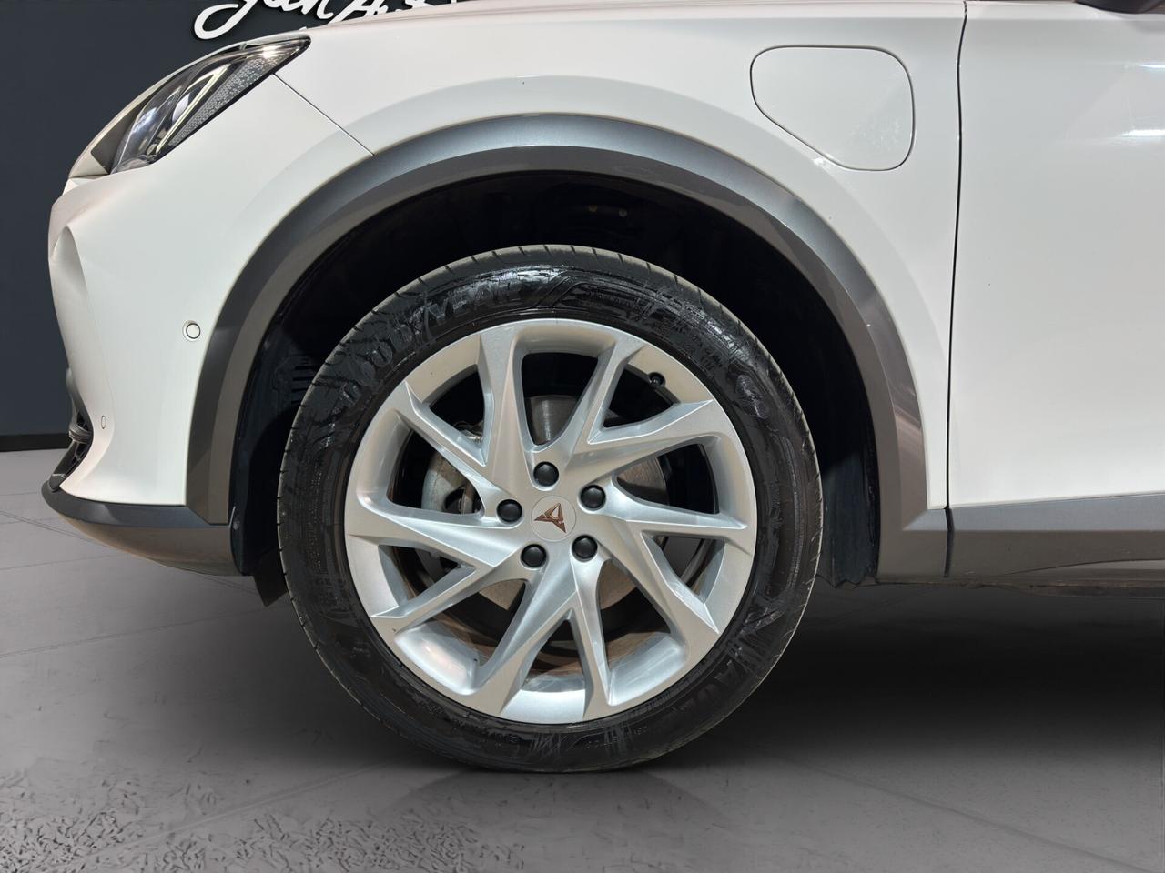 Cupra Formentor 1.4 e-Hybrid DSG 204CV