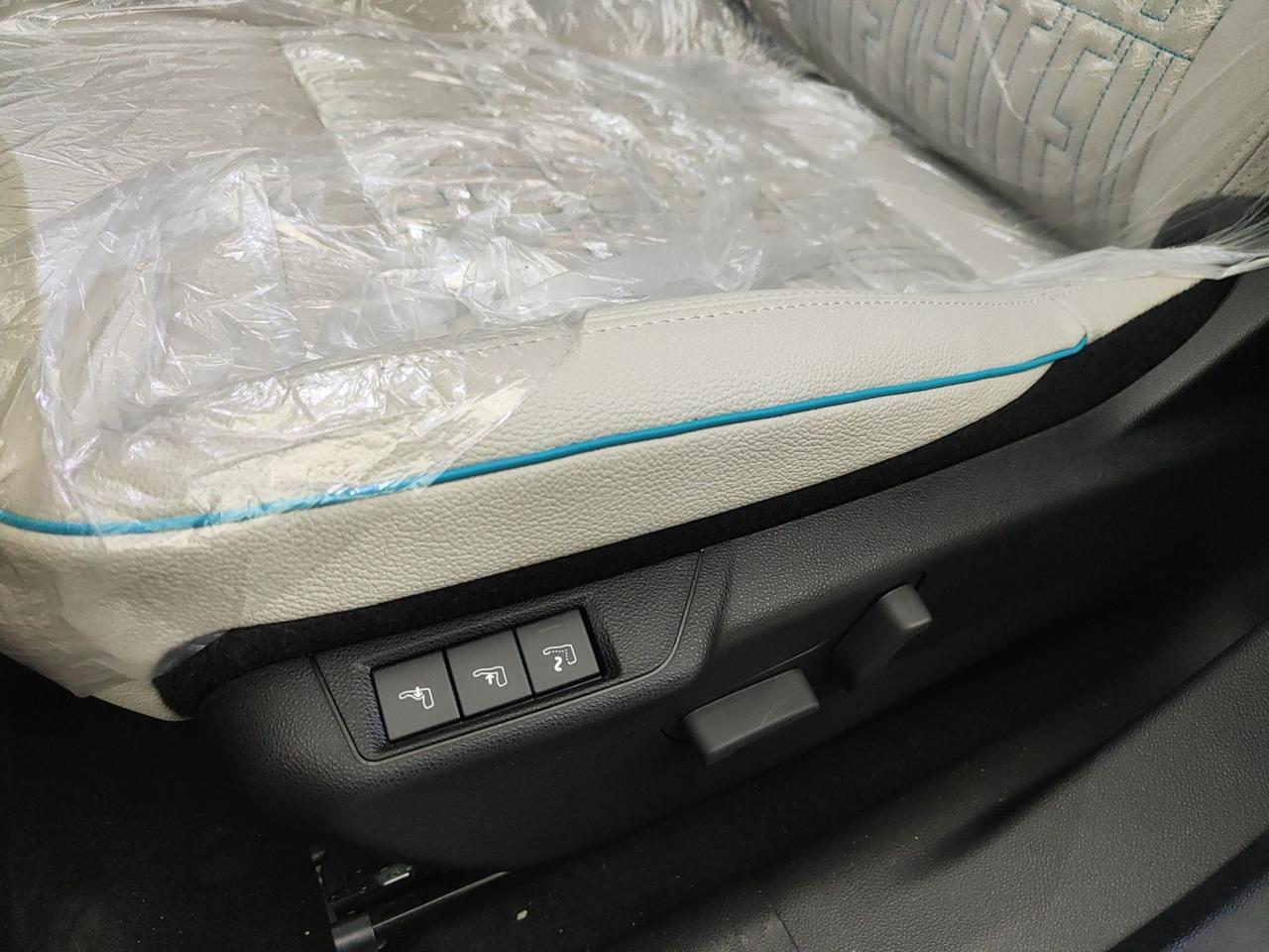 FIAT 600 IV 2023 54KWH 156CV LA PRIMA