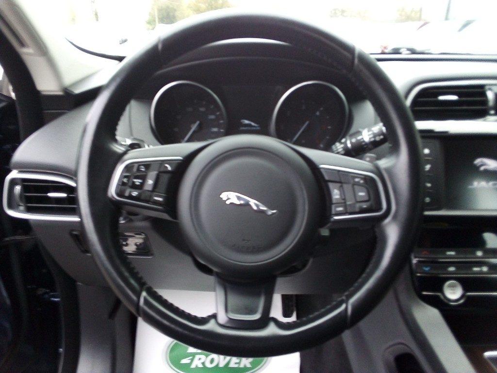 JAGUAR F-Pace (X761) F-Pace 2.0 D 180 CV ...