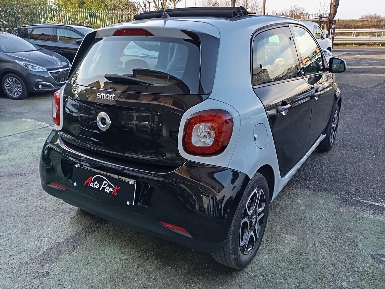 Smart ForFour Cabrio 1.0 70CV Prime Aut.