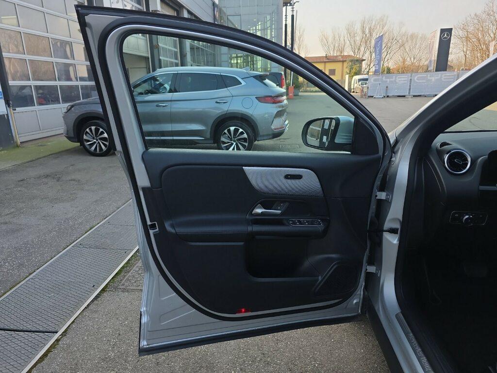 Mercedes GLA 220 220 D Sport 4Matic 8G-DCT