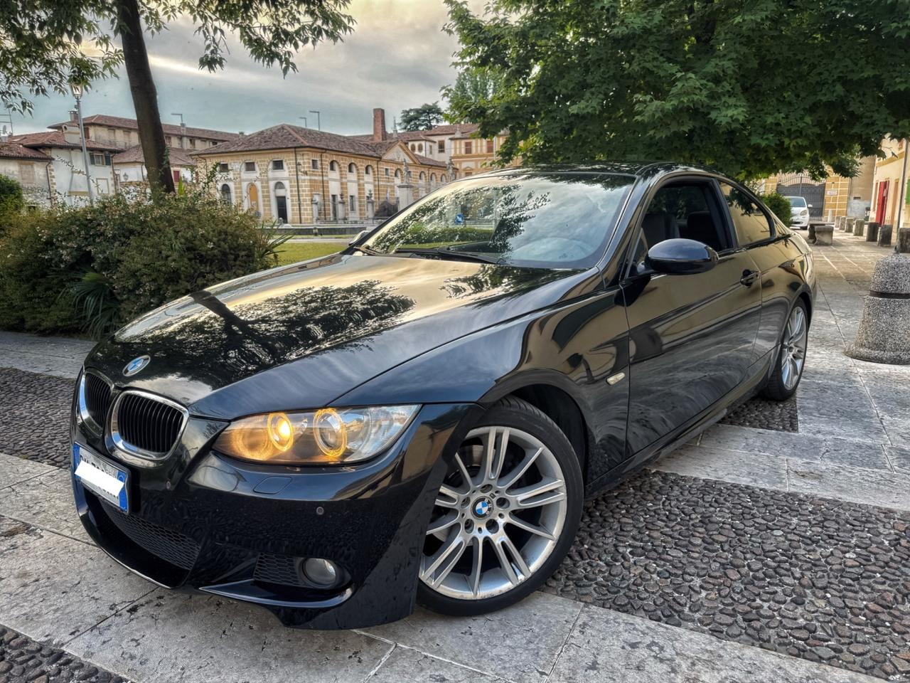 BMW 320d Coupé M Sport – E92 – 177 CV – Youngtimer – 4.900€