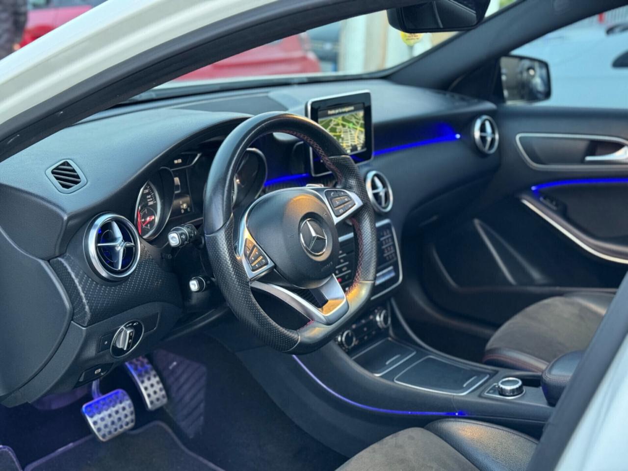 Mercedes-benz A 160d Premium AMG TETTO NEOPATENTATI