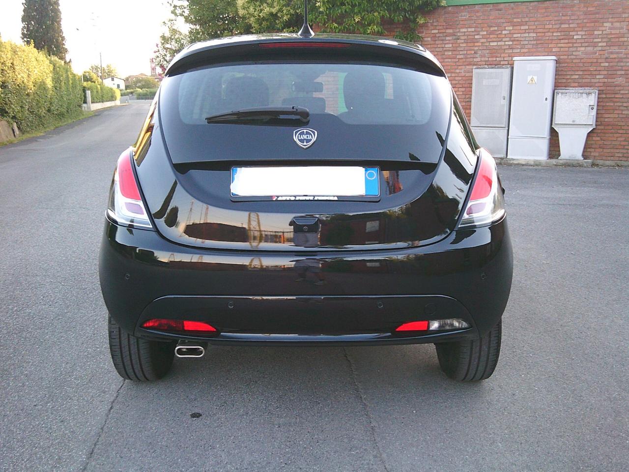 Lancia Ypsilon 1.0 FireFly 5 porte S&S Hybrid Gold Plus