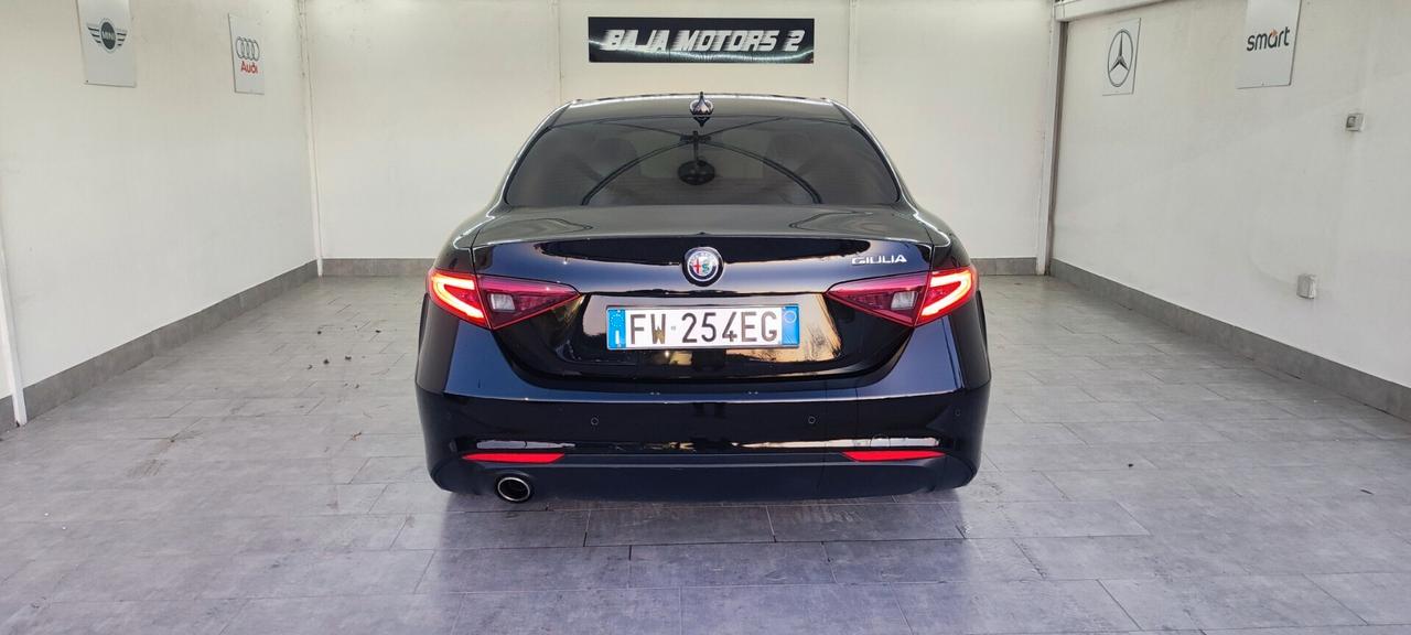 Alfa Romeo Giulia 2.2 Turbodiesel 160 CV AT8 Business