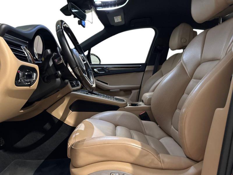 Porsche Macan 2.0 PDK