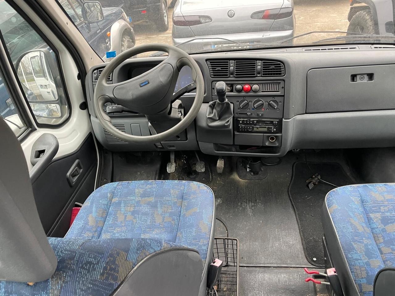 Fiat Ducato con piattaforma disabili