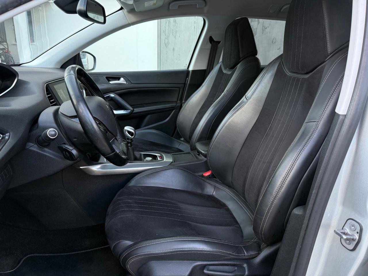 Peugeot 308 1.6 HDI DIESEL EURO 6B 2016 FULL OPT