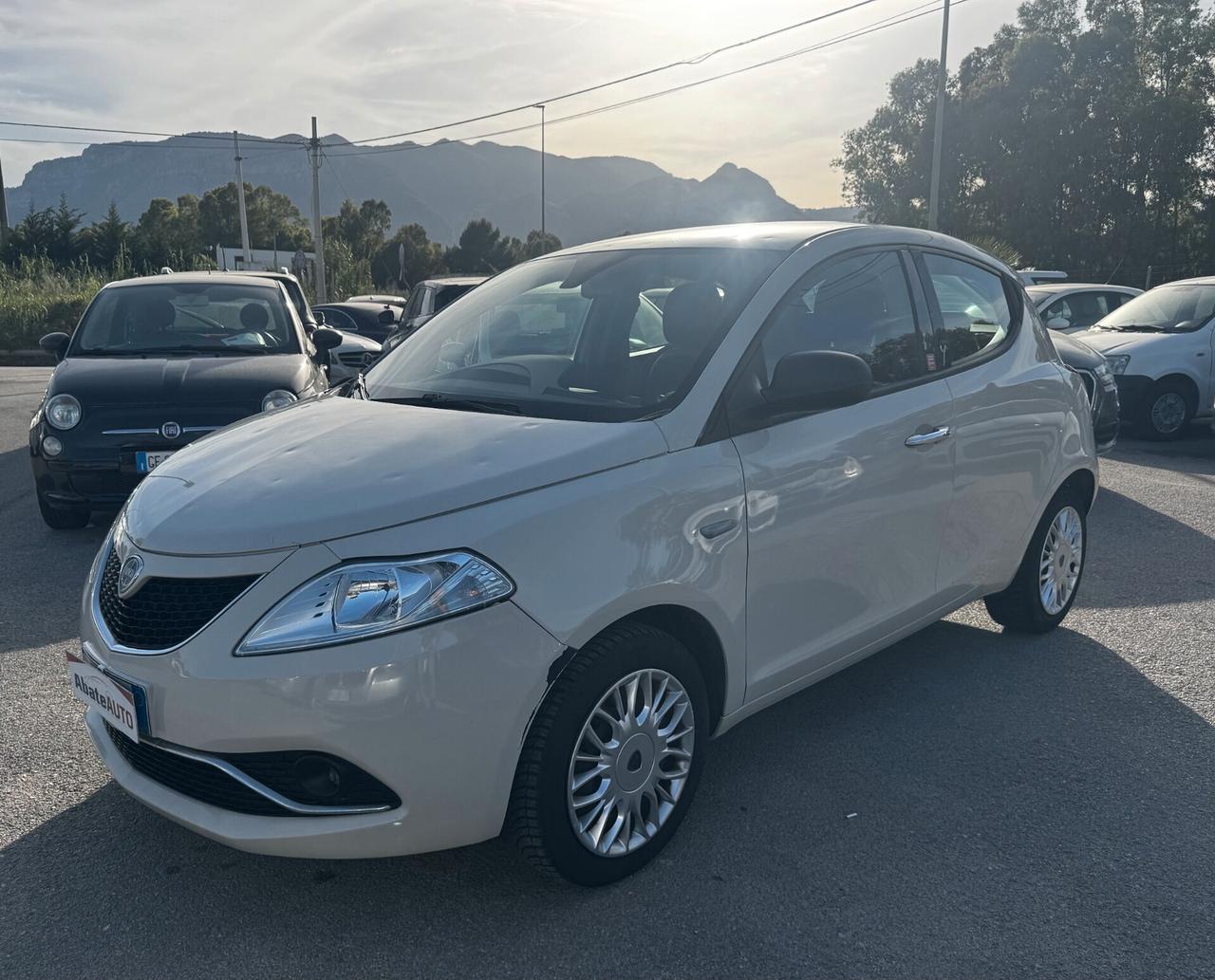 Lancia Ypsilon 1.2 69 CV Silver