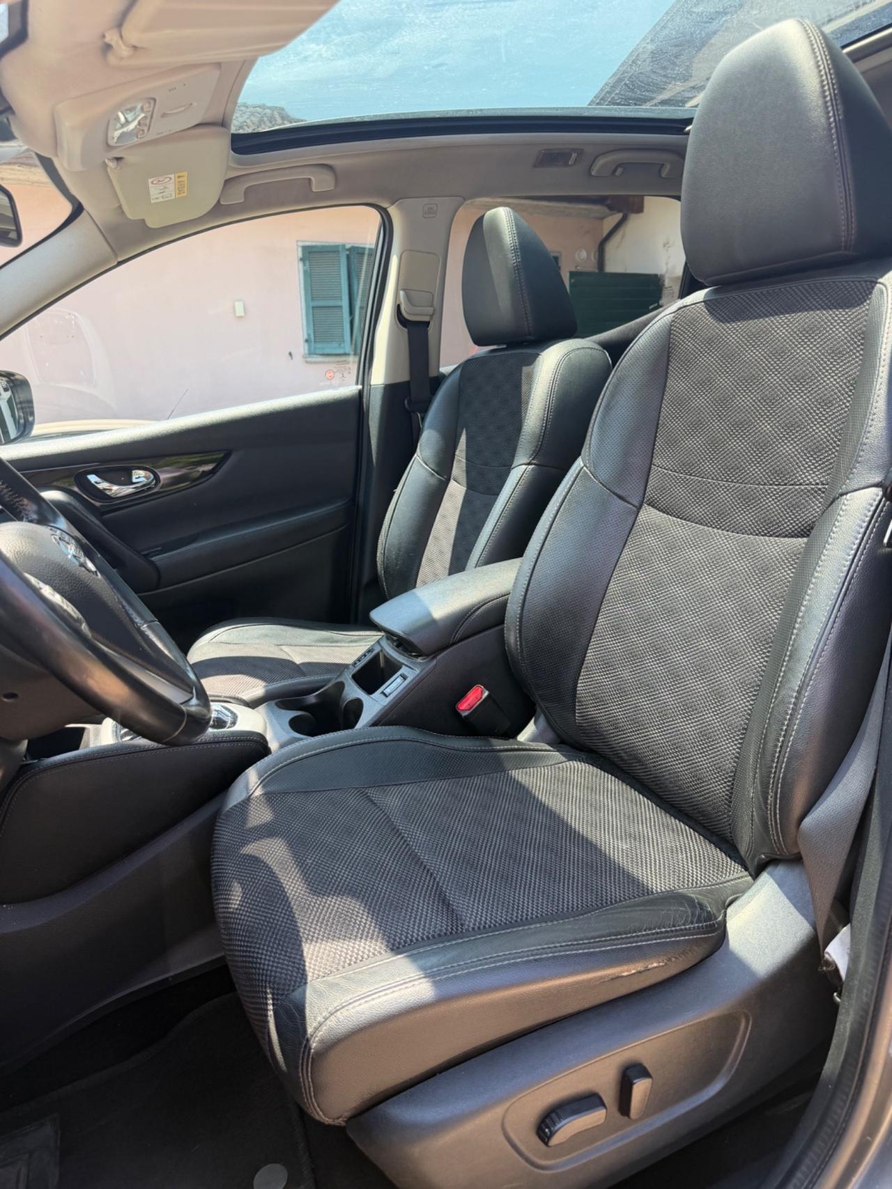 Nissan QASHQAI 1.6 dCi TEKNA TETTO FULLOPT 360CAM